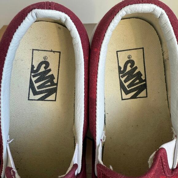 Vans Classic Lo Slip On Pink \\White Sneakers  SZ- 6 Men SZ- 7.5 Women